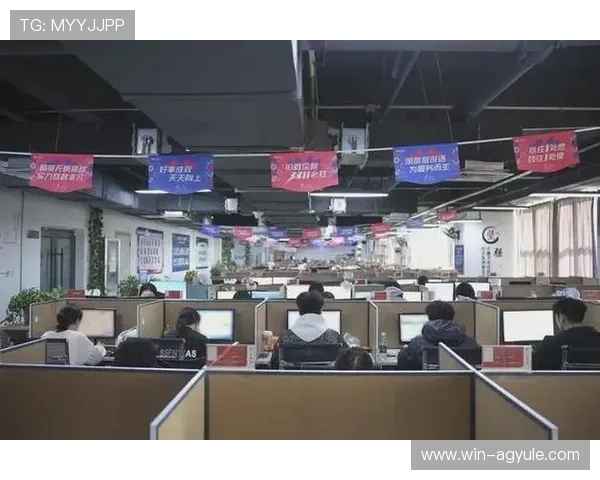 ag旗舰厅网专业客服团队全天候在线，快速解决玩家在游戏中遇到的各种问题与技术难题